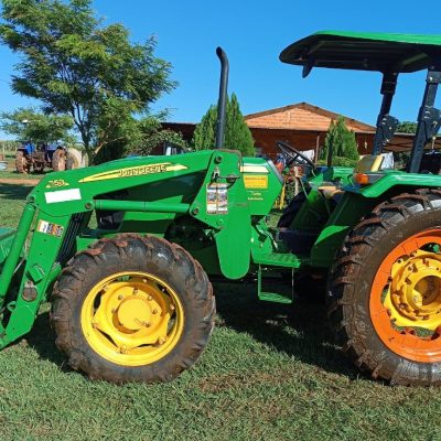 John Deere 5055 E