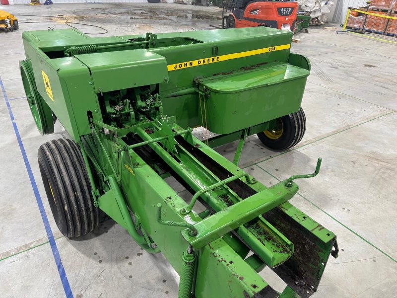 John Deere 336 - Imagen 3