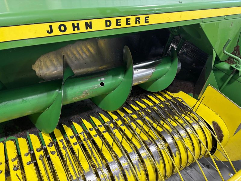 John Deere 336 - Imagen 7