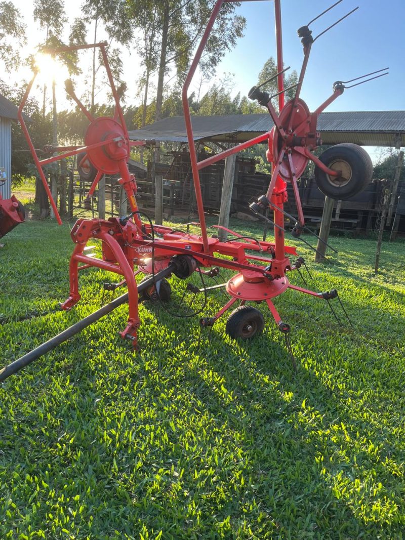 Equipo para hacer Fardos: Tractor, Enfardadora, Segadora, Henificadora, Rastrillo - Imagen 22
