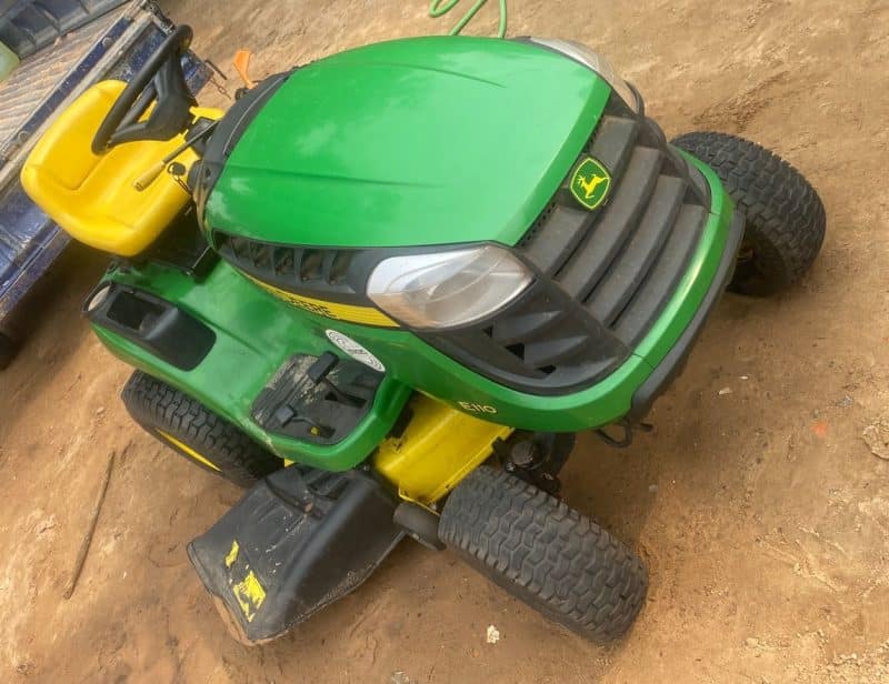 John Deere E110 - Imagen 2
